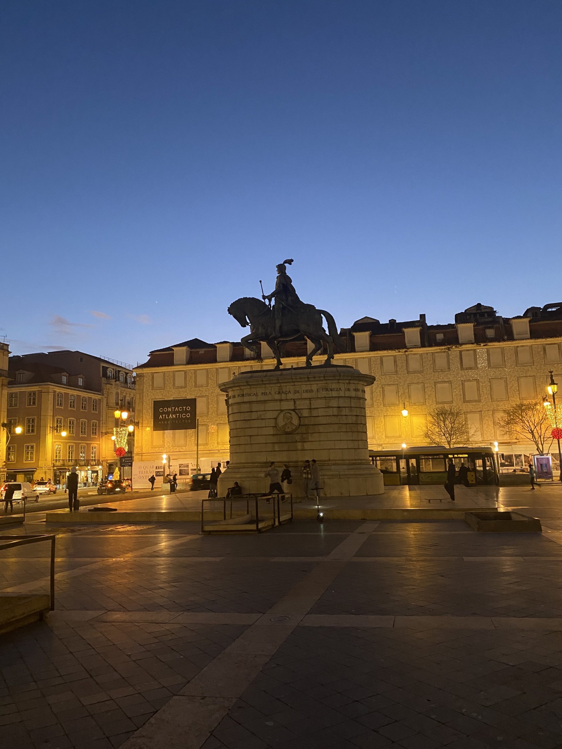 best cities to live and work