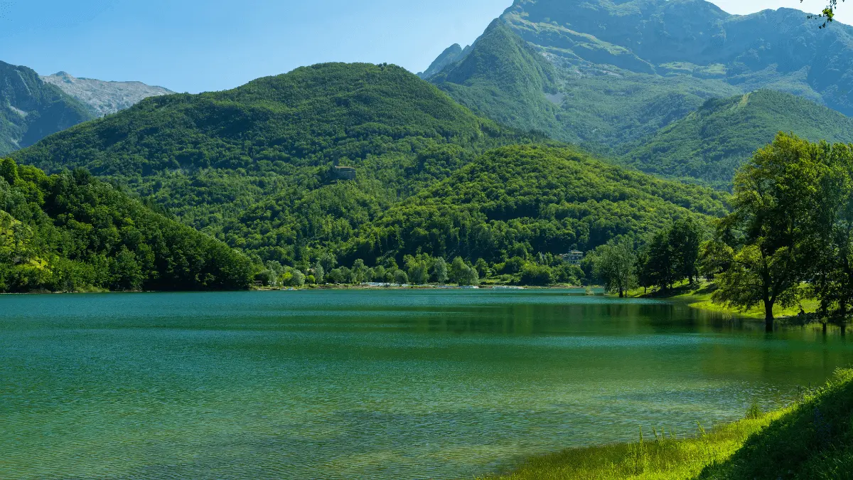 Tuscany Lakes
