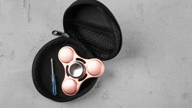 Fidget Spinner With Cover