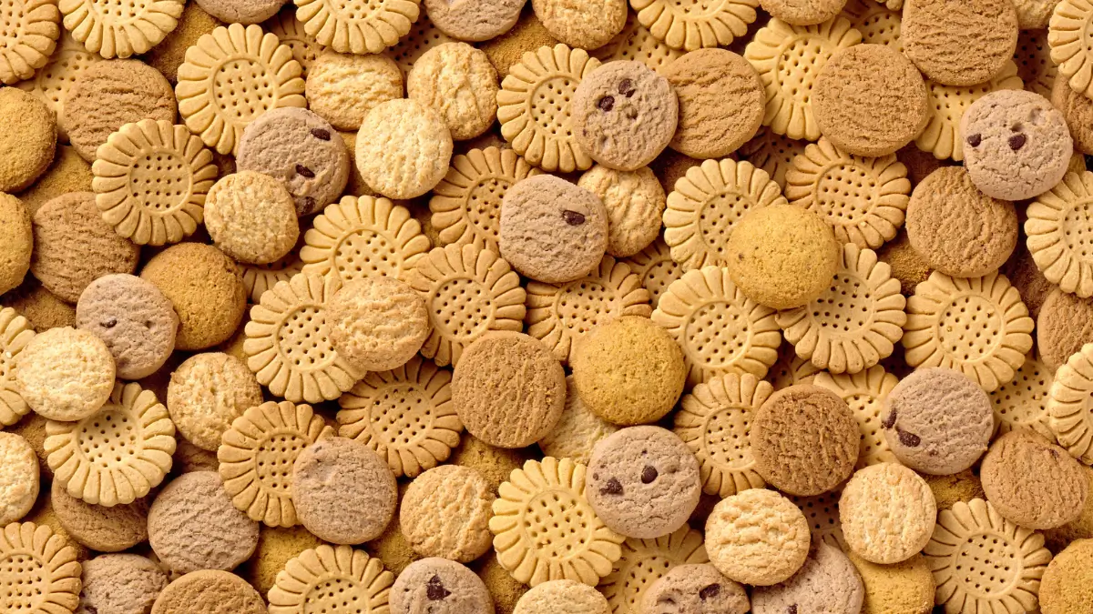Bake the perfect South African Marie Biscuits with golden syrup – a delightful, cultural treat you can make at home