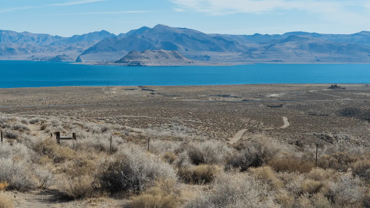 Pyramid Lake